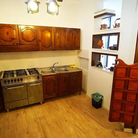 Casa Tua Pompei 펜션 *